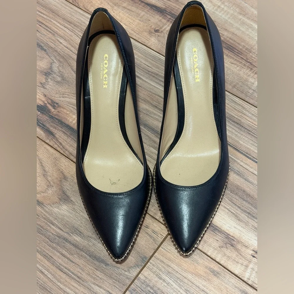 Coach 85mm Waverly Samantha pumps in black leather with beadchain detailing - Picture 6 of 13